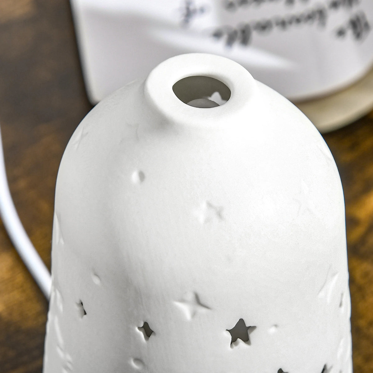 Essential Oil Aromatherapy Diffuser With Ceramic Cover And Led Lights