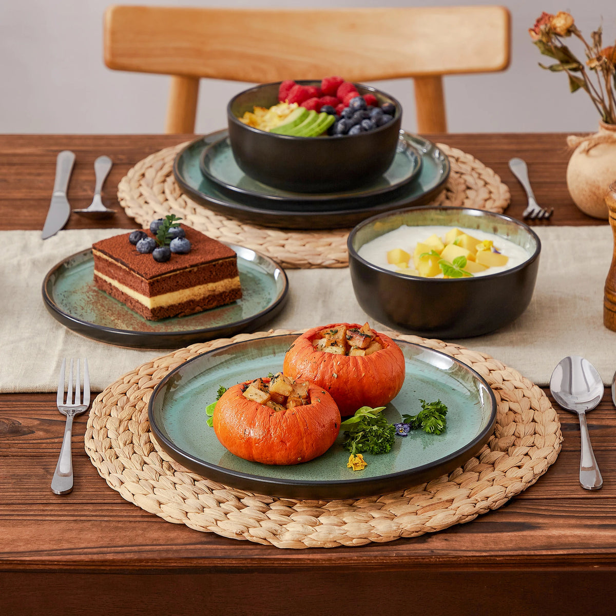 MalaCasa Ceramic Dinnerware Set With Glazed Stoneware Plates