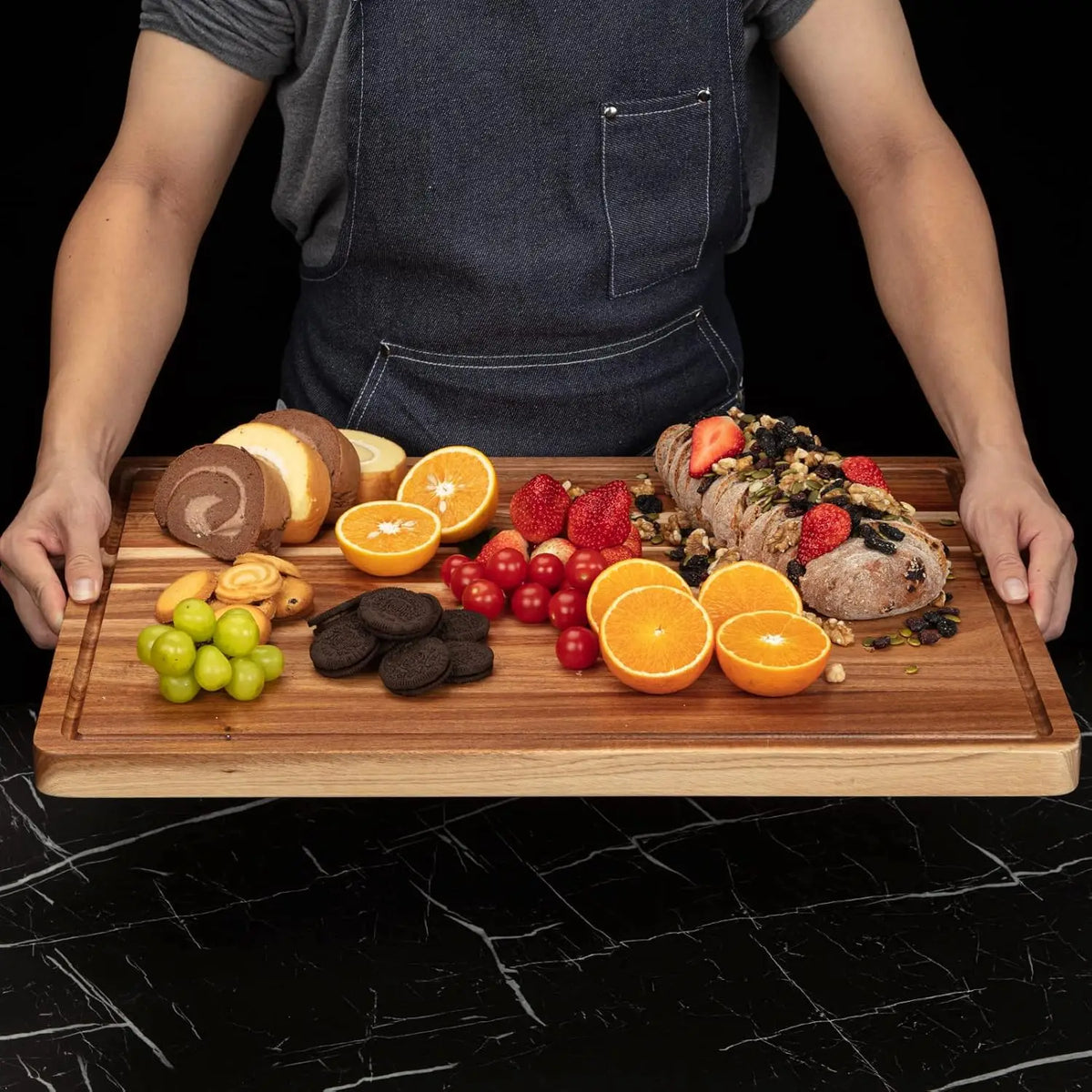 TWISTER.CK Acacia Wood Cutting Board Chopping Block With Handles