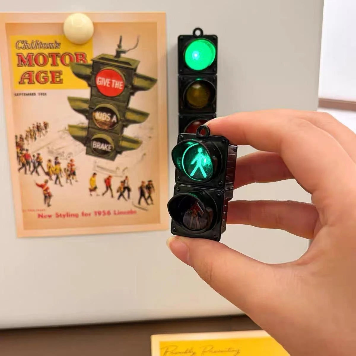 Creative Traffic Light Magnetic Refrigerator Magnet Decoration